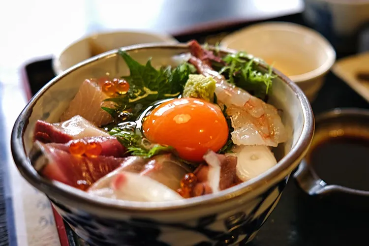 海鮮丼
