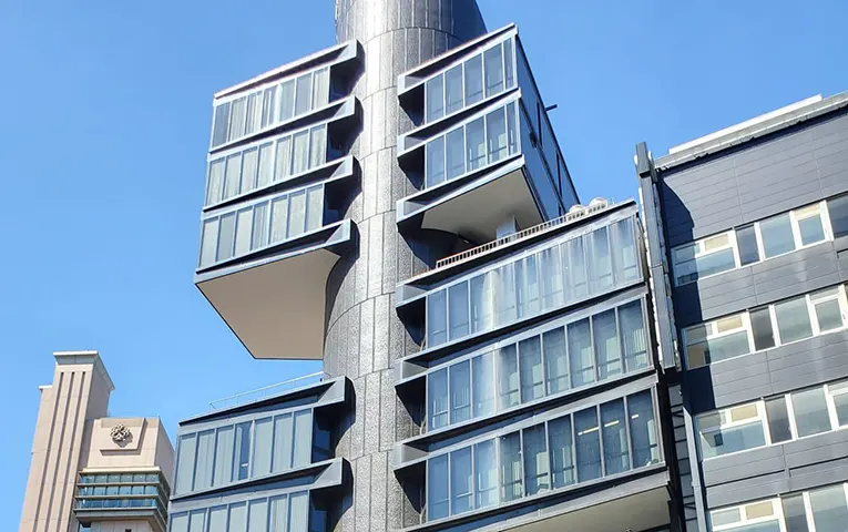 Kokusai forum building