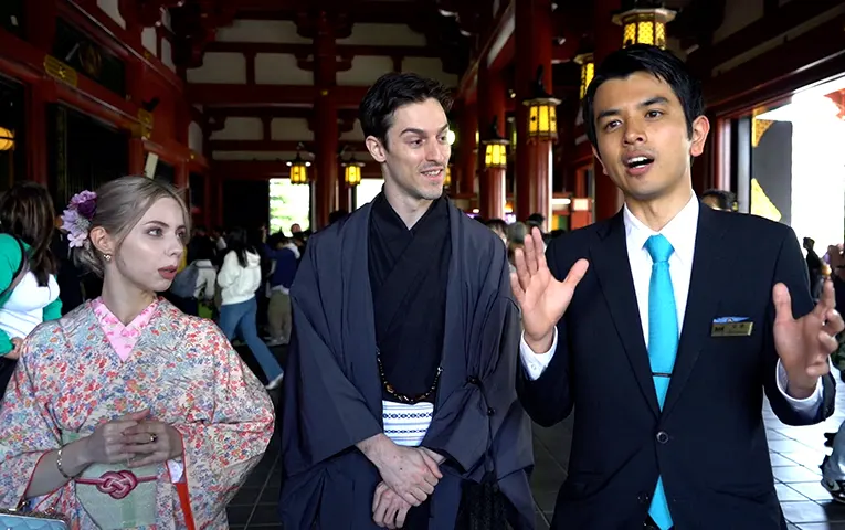 English-speaking guide take you to various spots and guide you